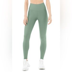NWOT ALO YOGA High-Waist Airlift Legging Soft Seagrass Size XXS